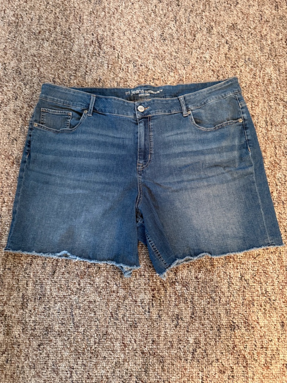 Maurices Plus Size Mid Rise Jean Shorts Size 24W
